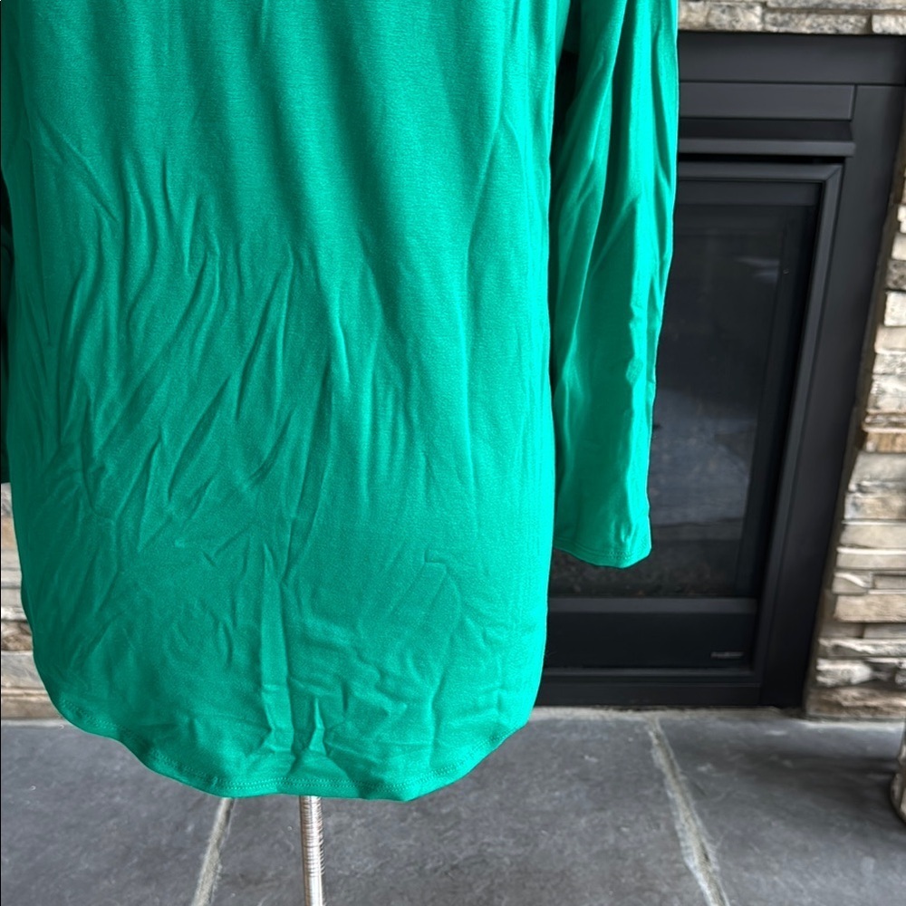 Cupio Vibrant Green Women's Blouse - Picture 8 of 10